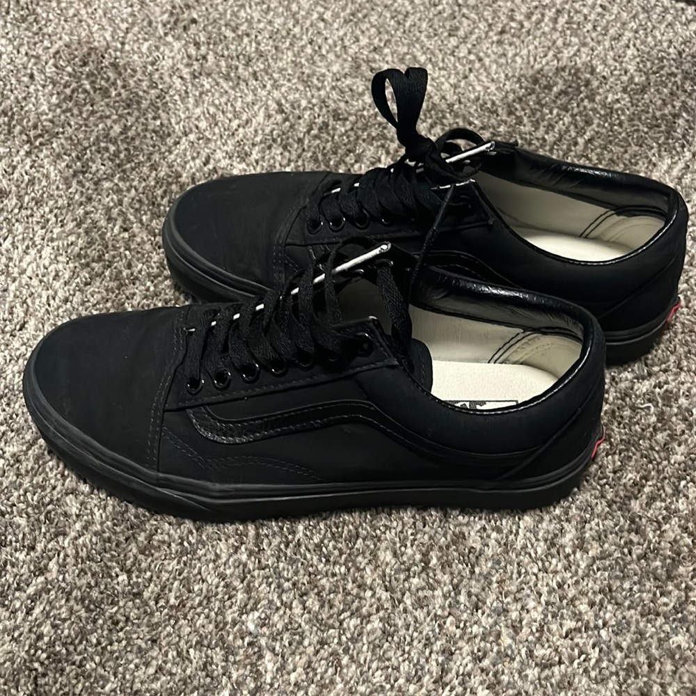 Vans old school black on black